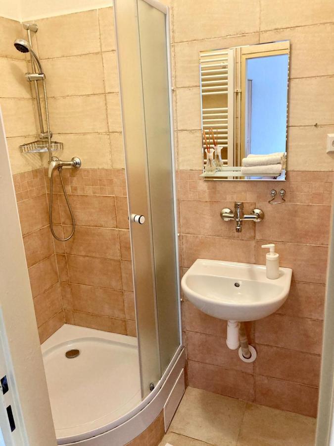 Penzion U Thuje Třeboň Esterno foto